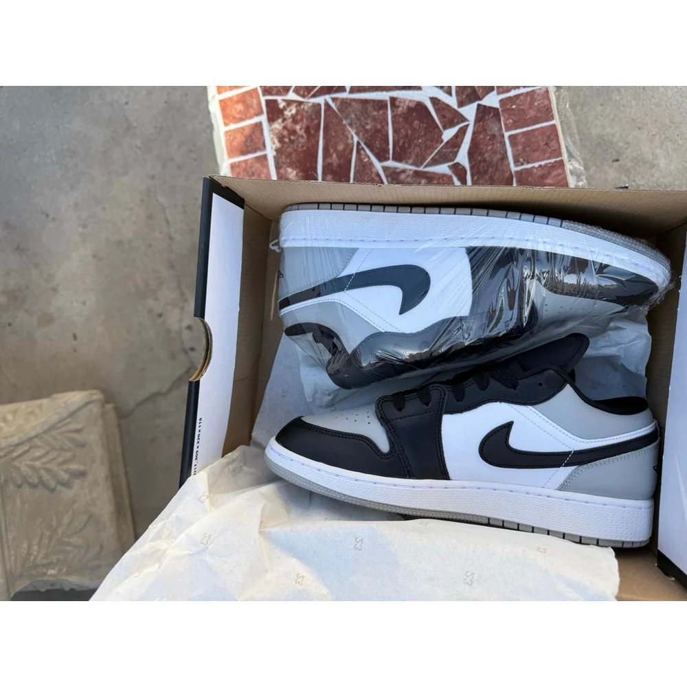 Jordan Air Jordan 1 Low shadow toe 553560-052 8.5w or 7y